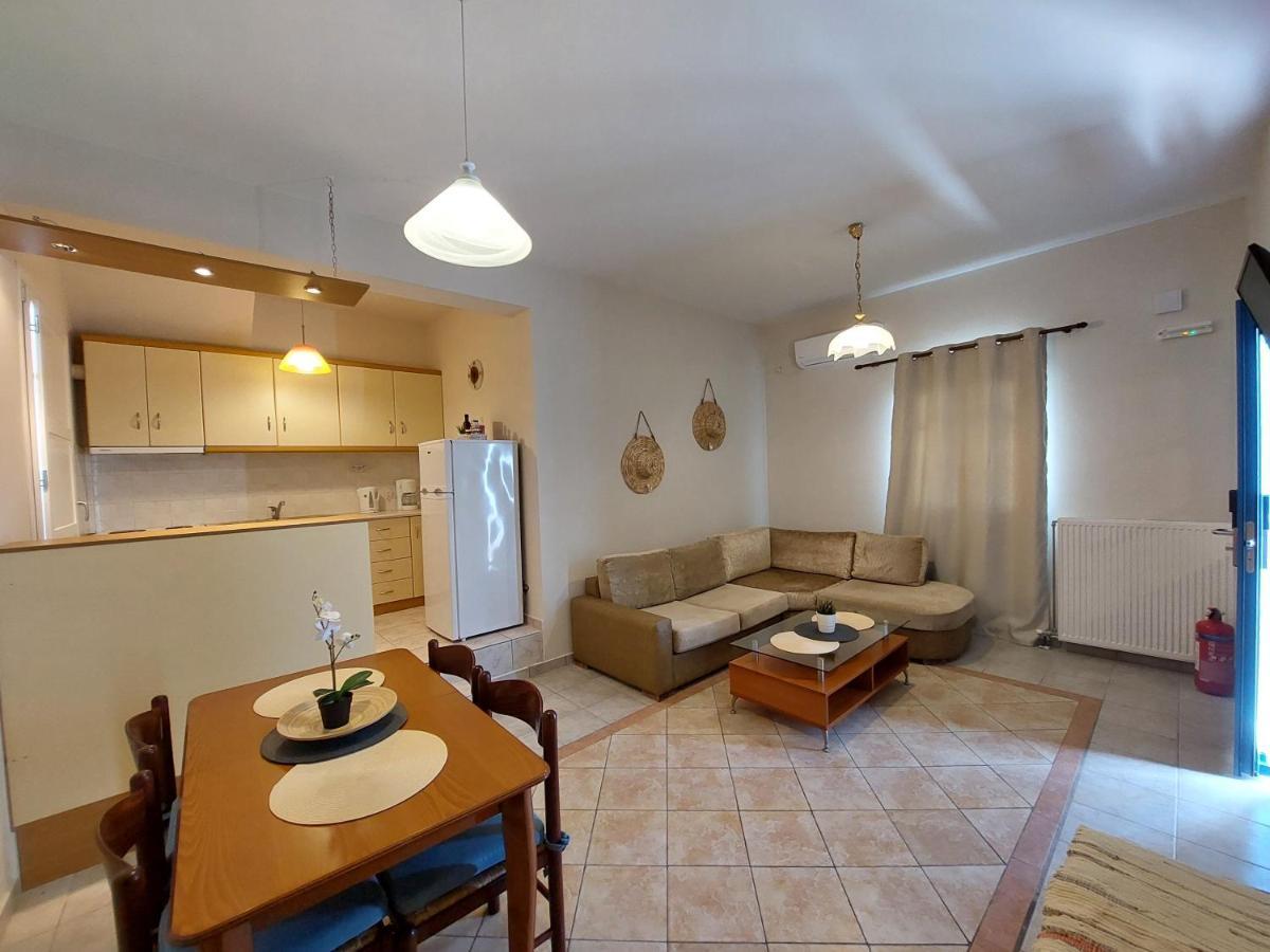 Vira Vivere Houses Plaka  Exterior photo